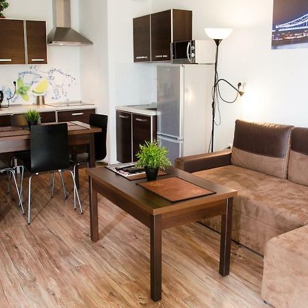 Apartament Centrum Gieldowa Varsovia Exterior foto